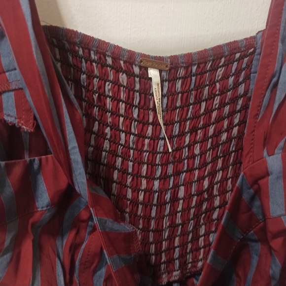 Free People City Girl JumpsuitSize 4 100% viscose. Dry clean only. - Picture 9 of 12